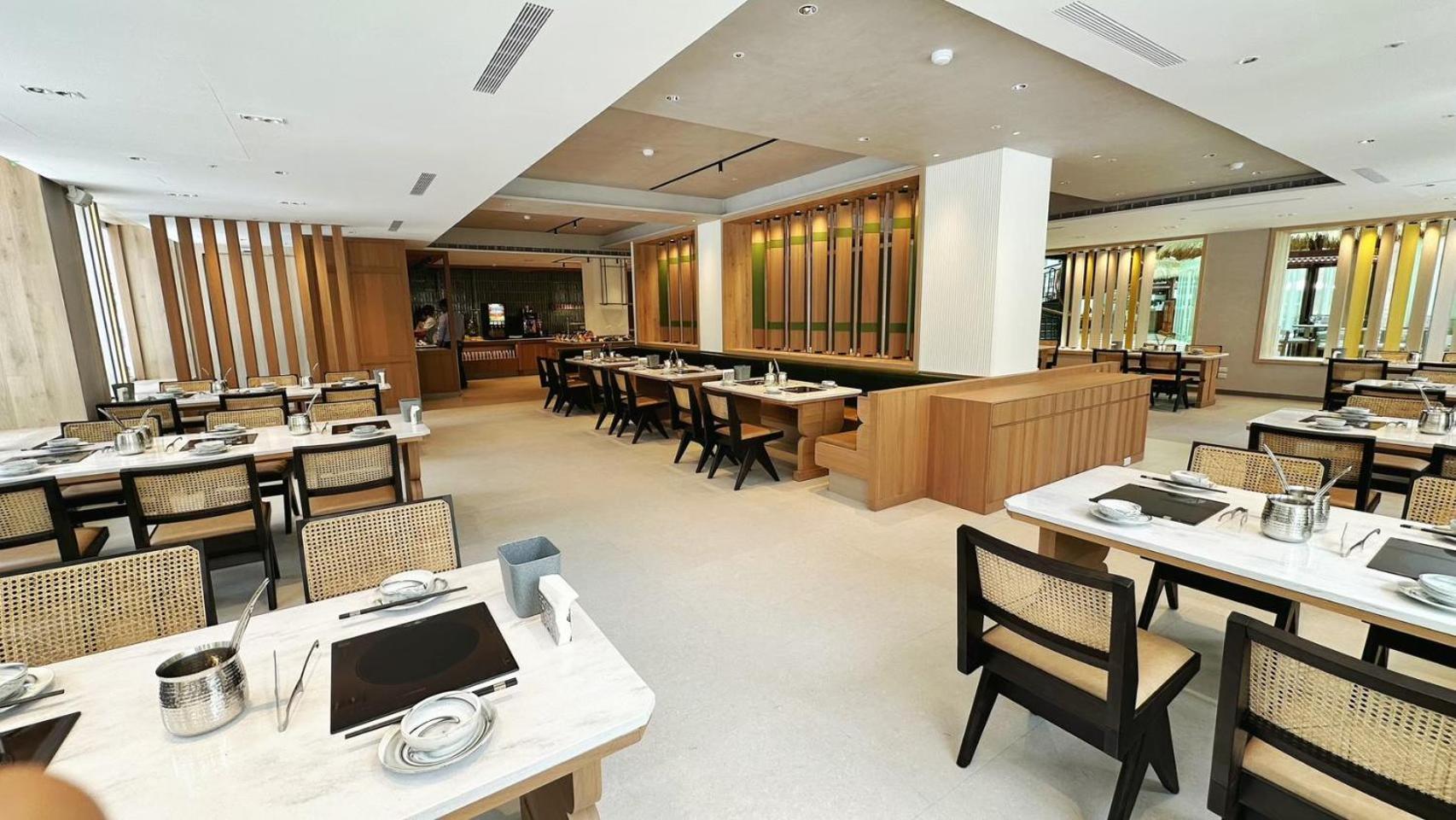 Hotel Royal Chihpin Wenquan Exteriér fotografie The interior of the restaurant
