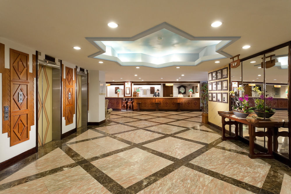 Hotel Royal Chihpin Wenquan Exteriér fotografie Lobby