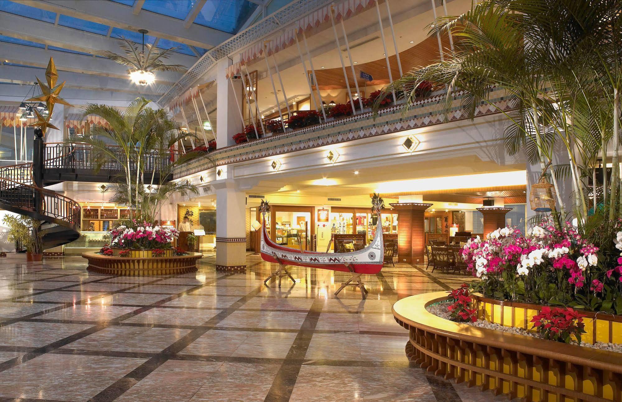 Hotel Royal Chihpin Wenquan Exteriér fotografie The lobby of the Venetian Resort